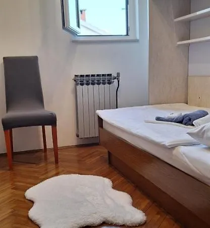 Apartment Dia